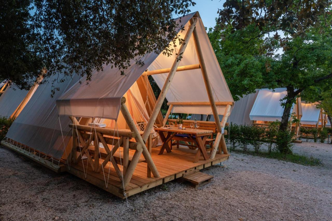 פורץ Eco Glamping- Fkk Nudist Camping Solaris מראה חיצוני תמונה
